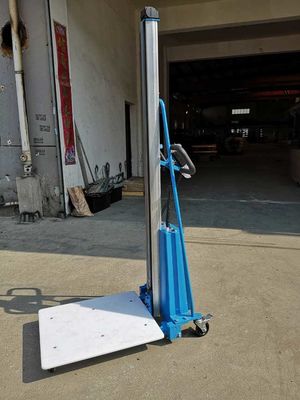 Battery Powered Electric Office Work Positioner Lift Truck 330 Lb 220 Lb Capacity  For Warehouse
