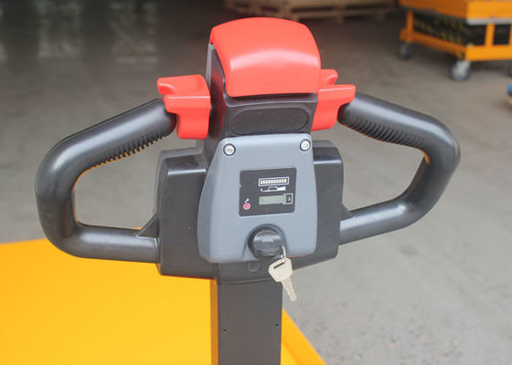 Pallet Mobile Lift Tables Self-Propelled Battery Powered Scissor Lift Table 2000 Lb. Cap