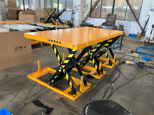 3000kg 3 Ton Triple Scissor Lift Table 48 X 96 Hydraulic For Pallet Good Loading